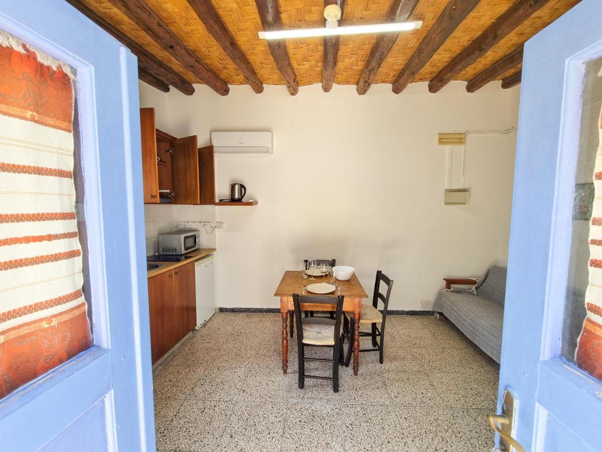 Apartmán Athena'S Pool Oasis Skarinou Exteriér fotografie