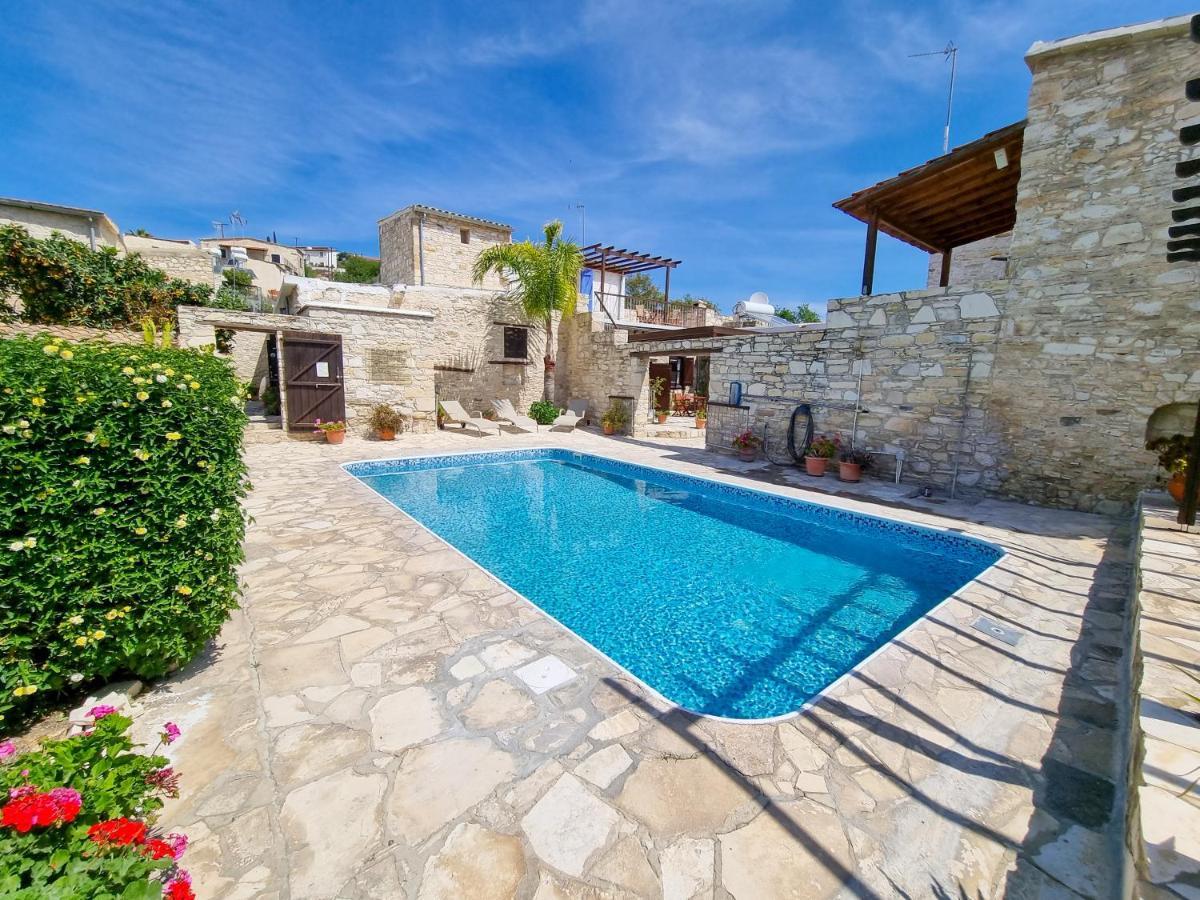 Apartmán Athena'S Pool Oasis Skarinou Exteriér fotografie