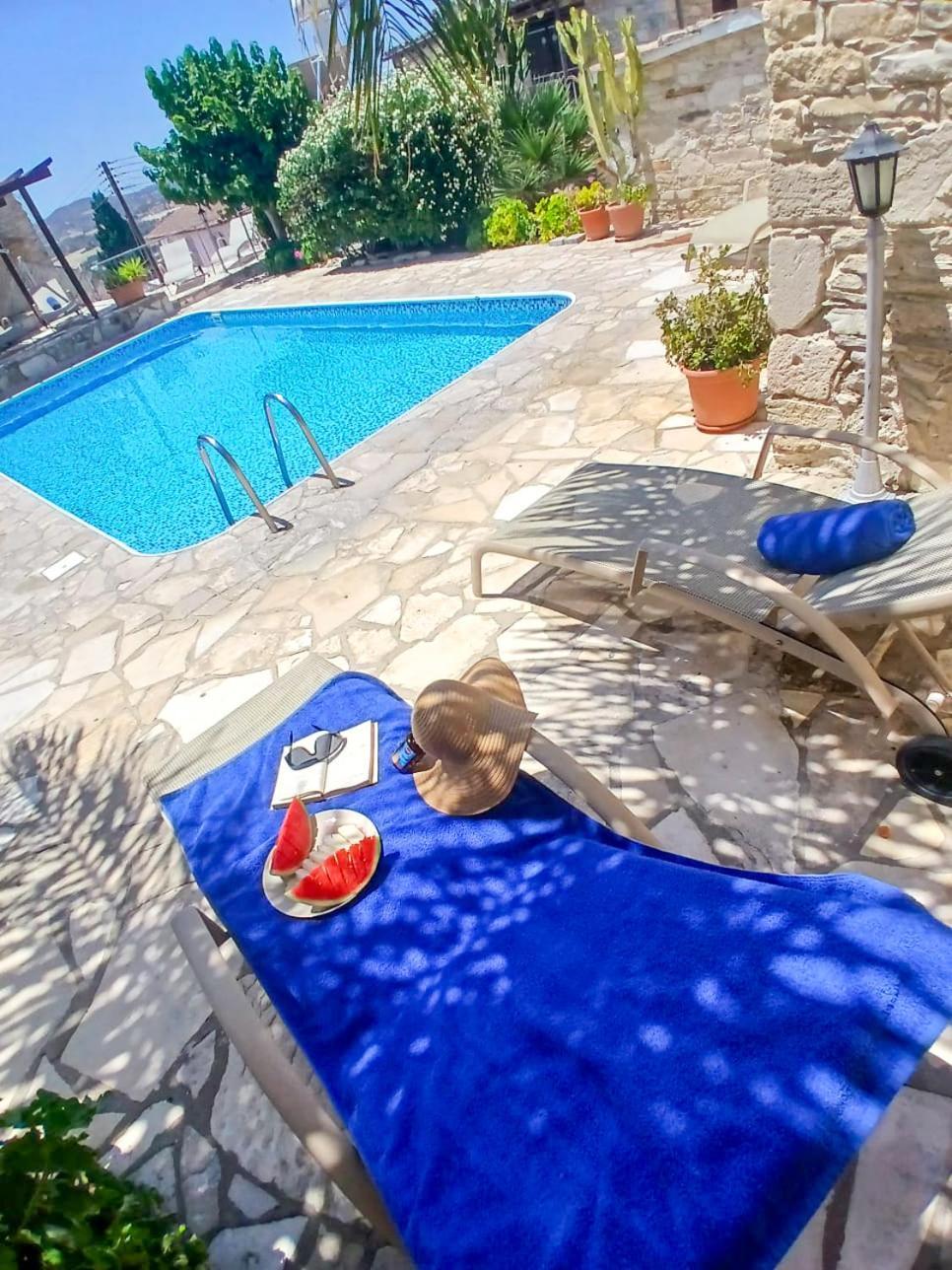 Apartmán Athena'S Pool Oasis Skarinou Exteriér fotografie
