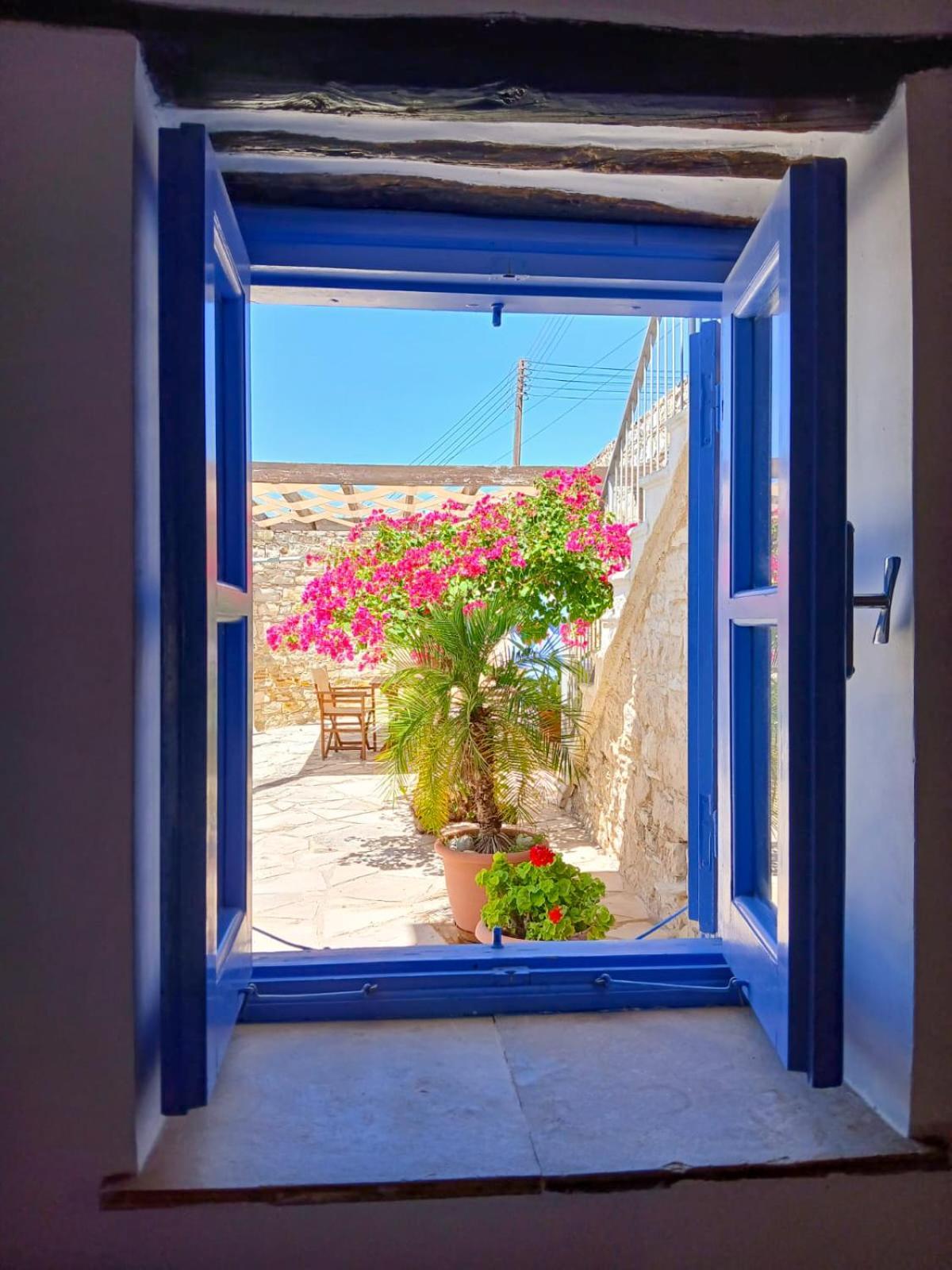 Apartmán Athena'S Pool Oasis Skarinou Exteriér fotografie